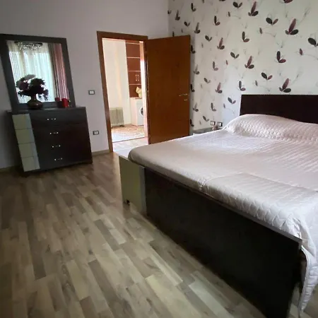 Aroni 2 * Tirana