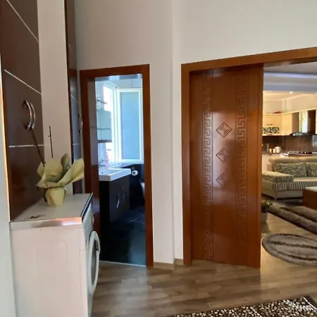 Apartment Aroni 2 *
